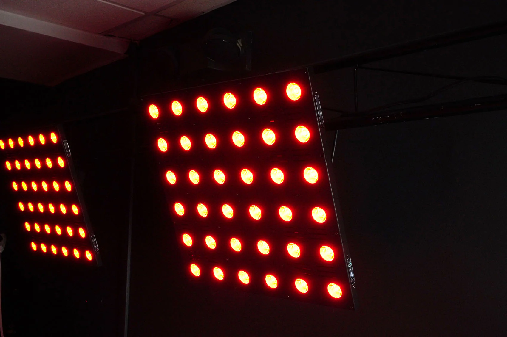 STAGE MATRIX 36 RGB 7-Pack - Image 10