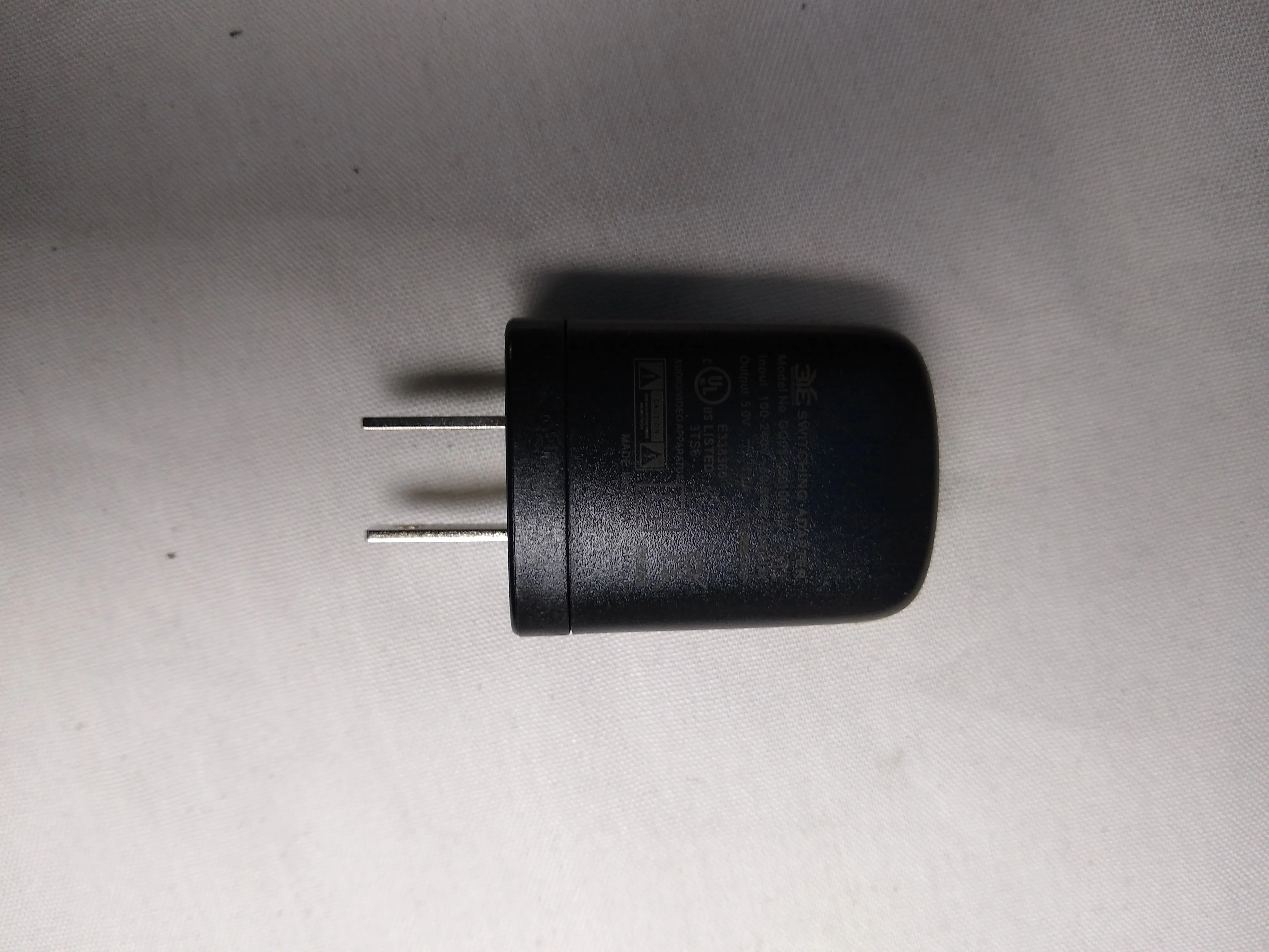 ROCKMIX USB 1A POWER ADAPTER FOR ROCKMIX 2/ROCKMIX 4/ROCKMIX 5/RHPA4 - Image 2