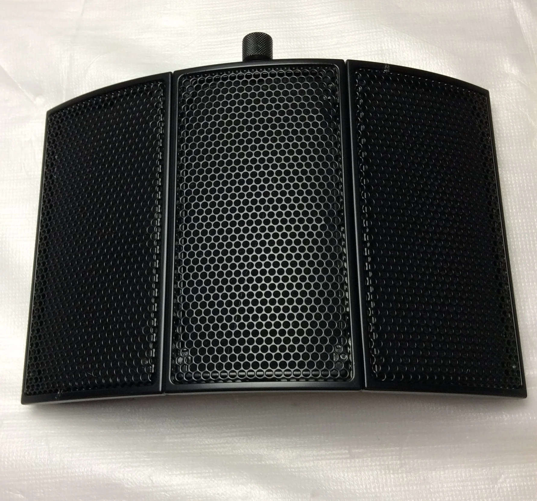ROCKSHIELD 1 ISOLATION SHIELD WITH SOUND DAMPENING FOAM ONLY