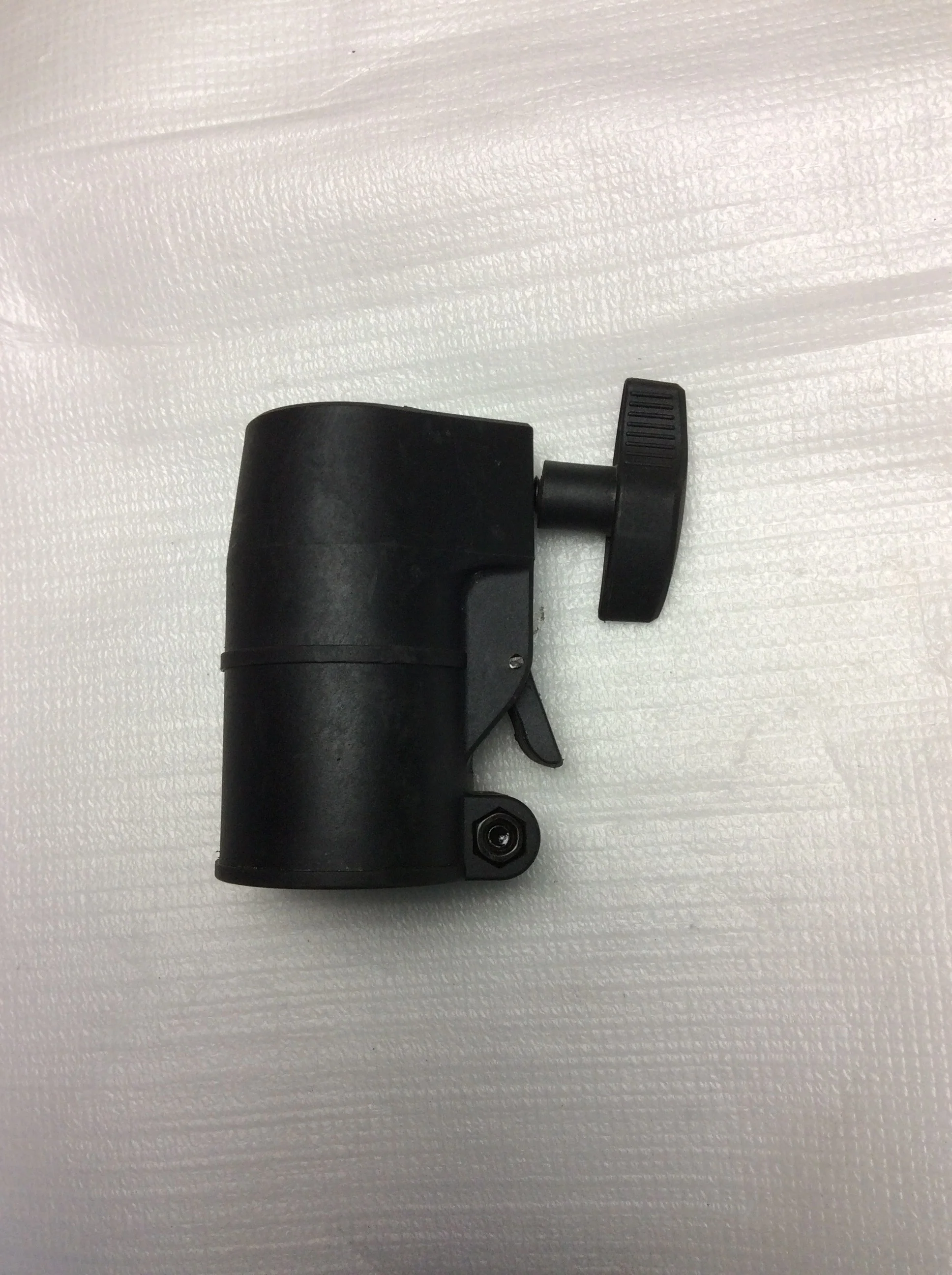 RVSS4A/RVSS4AB POLE EXTENDER LOCK